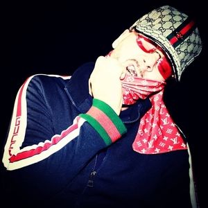 Meet your Posher, La